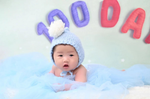 苍南宝宝脸上起红疹子